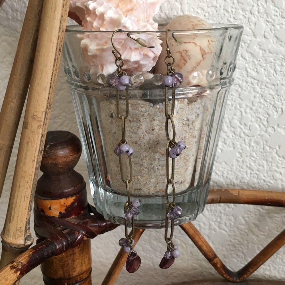 🎀5/$25🎀 BEACH Gold and Purple Stone Earrings